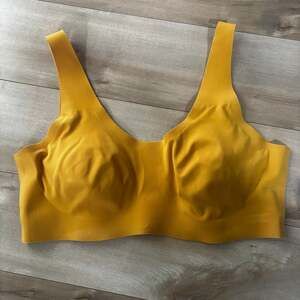 Knix LuxeLift Pullover Seamless Wireless Bra in Golden Glow